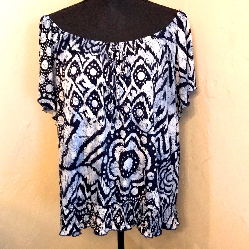Serenade off the shoulder Blouse Size 2x